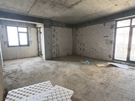 Qara Qarayevdə 2 otaqlı yeni tikili mənzil satılır, 106 m², 275 000 AZN, şəkil 2 / 5