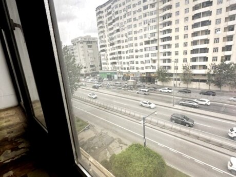 Nərimanovda 3 otaqlı köhnə tikili mənzil satılır, 75 m², 162 000 AZN, şəkil 4 / 12