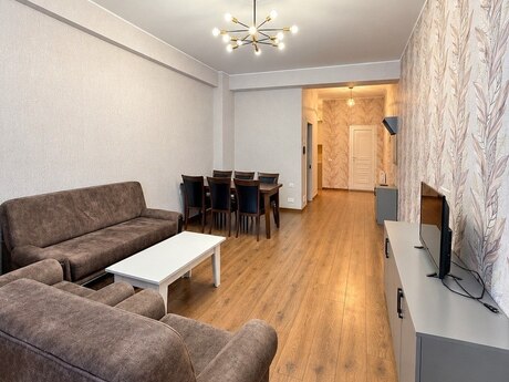 Şəhər İncisi kompleksində 2 otaqlı yeni tikili mənzil kirayə verilir, 70 m², 1 000 AZN/ay, şəkil 2 / 12