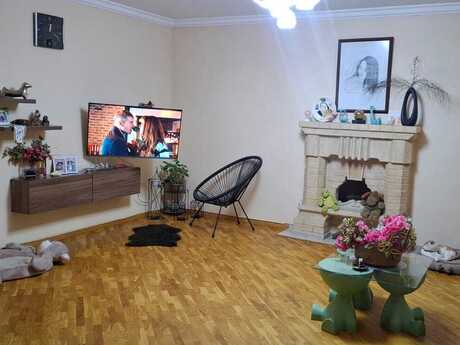 2-room old-build apartment for sale in İçəri Şəhər, 92 m², 350 000 AZN, photo 2 / 12