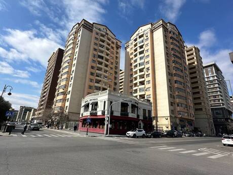 Elan №6552091 - Bakı, Şah İsmayıl Xətai m., 3 otaqlı, 128 m², 14/16 mərtəbə