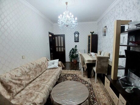 Yeni Günəşlidə 3 otaqlı köhnə tikili mənzil satılır, 85 m², 172 000 AZN, şəkil 2 / 12