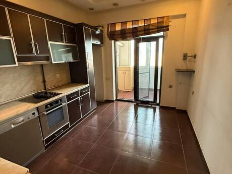 İnşaatçılarda 2 otaqlı yeni tikili mənzil kirayə verilir, 80 m², 620 AZN/ay, şəkil 2 / 8