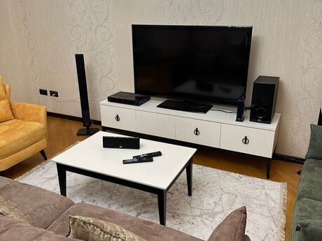 Nəriman Nərimanovda 4 otaqlı yeni tikili mənzil satılır, 200 m², 560 000 AZN, şəkil 3 / 12