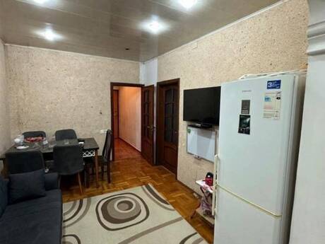 Azadlıq Prospektidə 2 otaqlı köhnə tikili mənzil satılır, 64 m², 155 000 AZN, şəkil 2 / 11