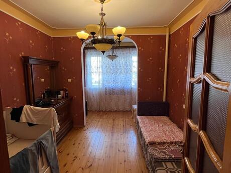 Продаётся 3-комнатная квартира в старом фонде, Həzi Aslanov, 85 м², 165 000 AZN, фото 5 / 12