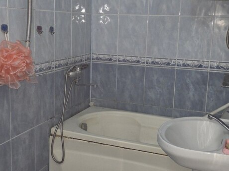 Köhnə Günəşlidə 2 otaqlı köhnə tikili mənzil kirayə verilir, 50 m², 500 AZN/ay, şəkil 5 / 10