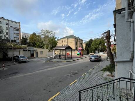 2 otaqlı mənzil, 65 m², 8 Noyabr, 235 000 AZN