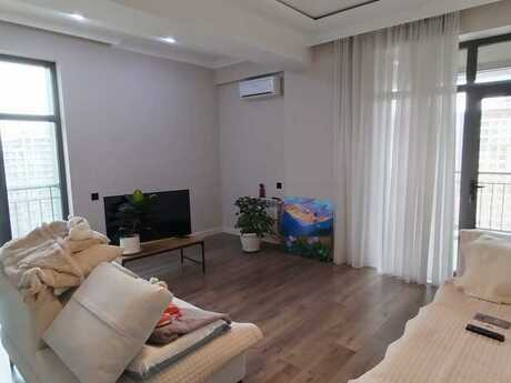 28 Mayda 3 otaqlı yeni tikili mənzil satılır, 105 m², 410 000 AZN, şəkil 4 / 12