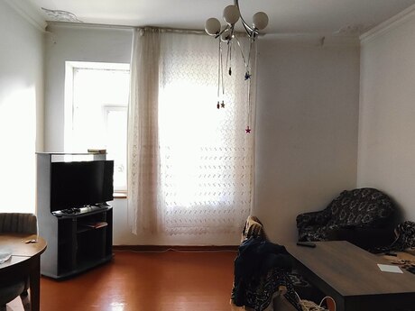 Nəsimidə 2 otaqlı köhnə tikili mənzil kirayə verilir, 75 m², 700 AZN/ay, şəkil 3 / 9