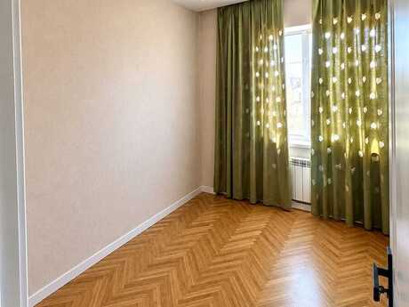 Bakıxanovda 4 otaqlı köhnə tikili mənzil satılır, 85 m², 220 000 AZN, şəkil 5 / 12