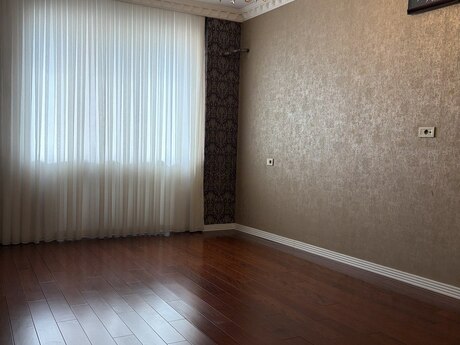 8 Noyabrda 4 otaqlı yeni tikili mənzil satılır, 145 m², 425 000 AZN, şəkil 3 / 12
