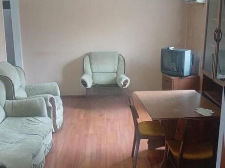 Elmlər Akademiyasında 1 otaqlı köhnə tikili mənzil satılır, 36 m², 112 000 AZN, şəkil 3 / 7
