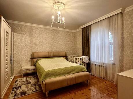 Əhmədlidə 6 otaqlı həyət evi satılır, 251 m², 280 000 AZN, şəkil 3 / 12
