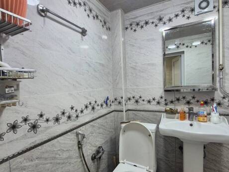 Elmlər Akademiyasında 2 otaqlı köhnə tikili mənzil satılır, 40 m², 160 000 AZN, şəkil 4 / 12