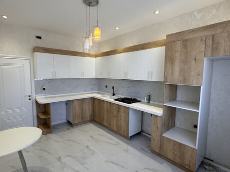 2 otaq · 85 m² · 16/18 mərtəbə, İnşaatçılar