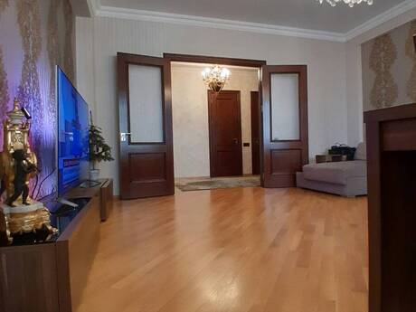 Neftçilərdə 3 otaqlı yeni tikili mənzil satılır, 105 m², 279 000 AZN, şəkil 3 / 12