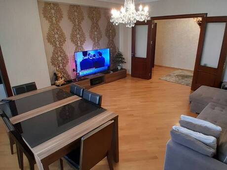 3 otaq · 105 m² · 7/12 mərtəbə, Neftçilər