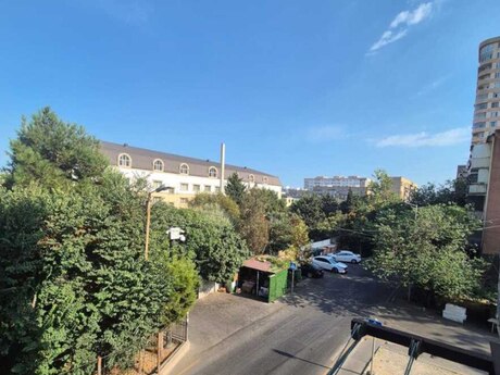 Объявление №6559437 - Баку, м. Элмляр Академиясы, 2-комн., 40 м², 3/5 этаж