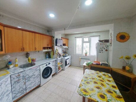 Memar Əcəmidə 3 otaqlı köhnə tikili mənzil satılır, 120 m², 230 000 AZN, şəkil 3 / 8