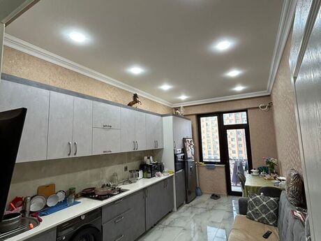 28 Mayda 2 otaqlı yeni tikili mənzil satılır, 62 m², 248 000 AZN, şəkil 2 / 12