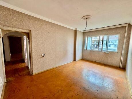 Yeni Yasamalda 4 otaqlı köhnə tikili mənzil satılır, 110 m², 210 000 AZN, şəkil 4 / 12