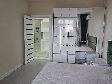 2 otaq · 70 m² · 4/12 mərtəbə, Nəriman Nərimanov