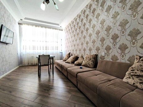 Elan №6559614 - Bakı, Qara Qarayev m., 2 otaqlı, 75 m², 14/18 mərtəbə