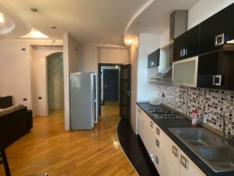 Сдаётся 3-комнатная квартира в новостройке, Elmlər Akademiyası, 123 м², 1 200 AZN/мес, фото 2 / 12