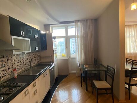 Сдаётся 3-комнатная квартира в новостройке, Elmlər Akademiyası, 123 м², 1 200 AZN/мес, фото 3 / 12