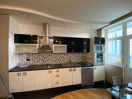 3 otaqlı mənzil, 123 m², Elmlər Akademiyası, 1 200 AZN