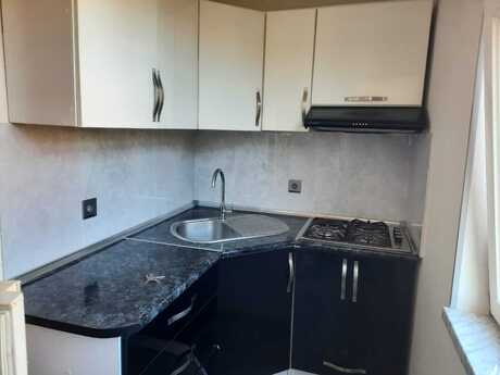 İnşaatçılarda 2 otaqlı köhnə tikili mənzil kirayə verilir, 50 m², 446 AZN/ay, şəkil 4 / 12