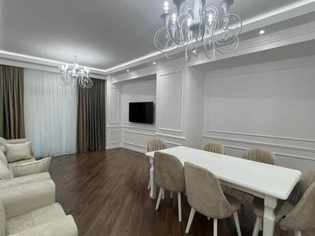 4-room new-build apartment for rent in Grand Hayat residence, 180 m², 2 500 AZN/mo, photo 5 / 12