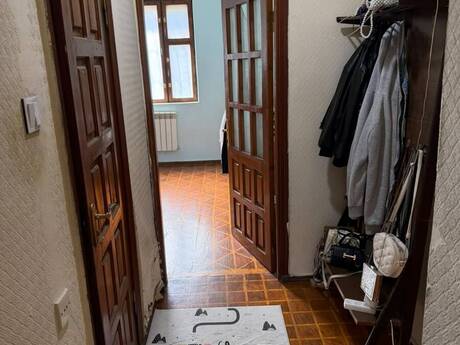 Elan №6559712 - Bakı, Badamdar q., 3 otaqlı, 105 m², 3/5 mərtəbə