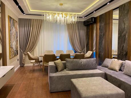 Сдаётся 2-комнатная квартира в новостройке, ЖК Grand Hayat, 105 м², 1 600 AZN/мес, фото 2 / 12