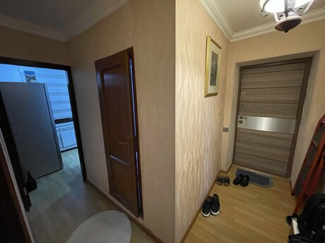 8 Noyabrda 1 otaqlı köhnə tikili mənzil satılır, 40 m², 147 000 AZN, şəkil 4 / 7