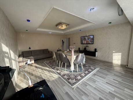 Elmlər Akademiyasında 3 otaqlı köhnə tikili mənzil satılır, 109 m², 258 000 AZN, şəkil 3 / 12