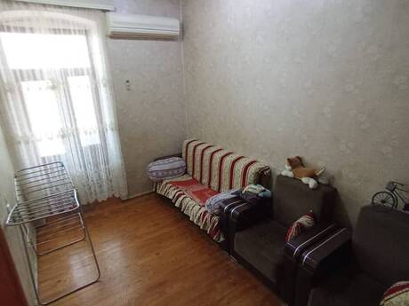 Продаётся 3-комнатная квартира в старом фонде, 28 May, 75 м², 195 000 AZN, фото 2 / 7