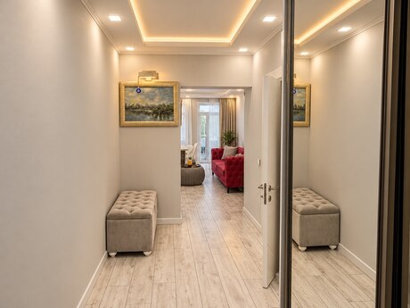 Sahildə 2 otaqlı yeni tikili mənzil kirayə verilir, 55 m², 1 100 AZN/ay, şəkil 2 / 9