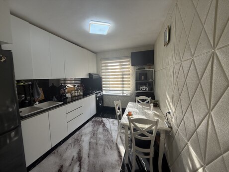 Elmlər Akademiyasında 3 otaqlı köhnə tikili mənzil satılır, 109 m², 258 000 AZN, şəkil 4 / 12