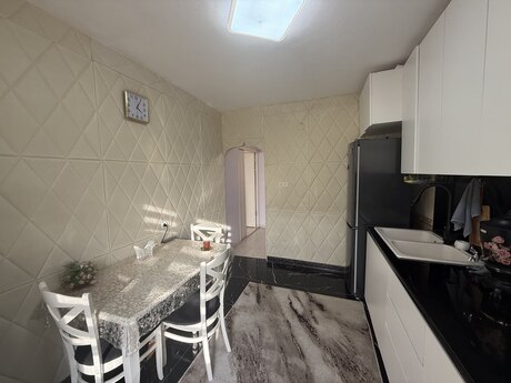 Elmlər Akademiyasında 3 otaqlı köhnə tikili mənzil satılır, 109 m², 258 000 AZN, şəkil 5 / 12