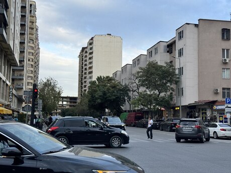 Nəsimidə 3 otaqlı köhnə tikili mənzil satılır, 70 m², 185 000 AZN, şəkil 2 / 12
