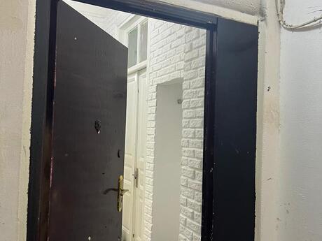 Sahildə 4 otaqlı köhnə tikili mənzil satılır, 129 m², 100 000 AZN, şəkil 4 / 12