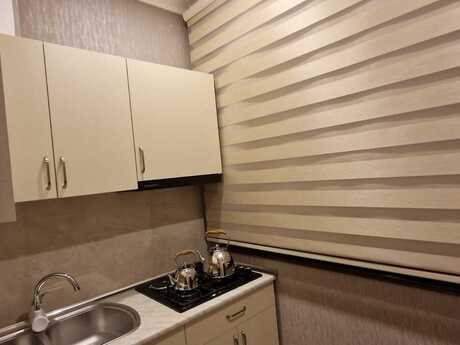 Nəriman Nərimanovda 2 otaqlı köhnə tikili mənzil kirayə verilir, 80 m², 850 AZN/ay, şəkil 5 / 12