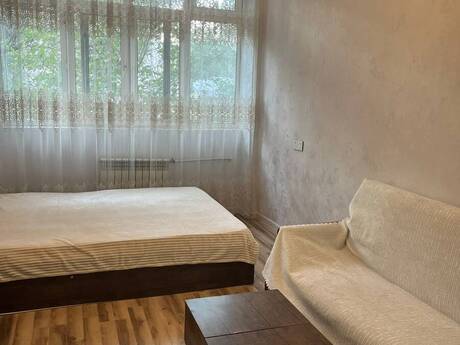 Продаётся 1-комнатная квартира в старом фонде, Qara Qarayev, 39 м², 130 000 AZN, фото 4 / 11