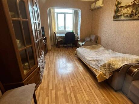 8 Noyabrda 2 otaqlı köhnə tikili mənzil satılır, 65 m², 220 000 AZN, şəkil 3 / 12