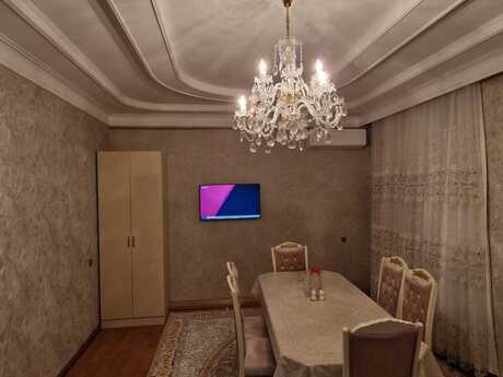 Nəriman Nərimanovda 2 otaqlı köhnə tikili mənzil kirayə verilir, 80 m², 899 AZN/ay, şəkil 3 / 12