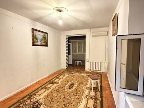 Продаётся 2-комнатная квартира в старом фонде, 8-ci mikrorayon, 45 м², 145 000 AZN, фото 3 / 12