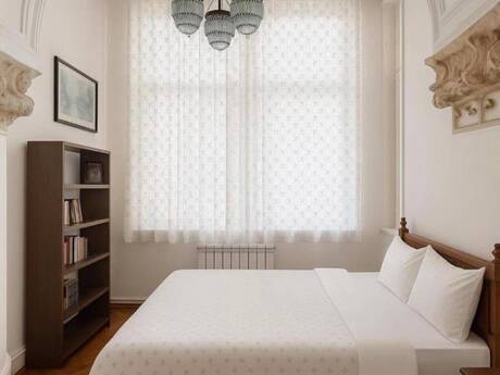 İçəri Şəhərdə 4 otaqlı köhnə tikili mənzil kirayə verilir, 110 m², 1 200 AZN/ay, şəkil 2 / 4