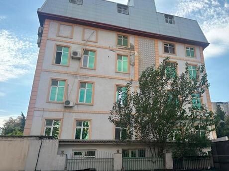 Elan №6559936 - Bakı, 8-ci mikrorayon q., 705 m²